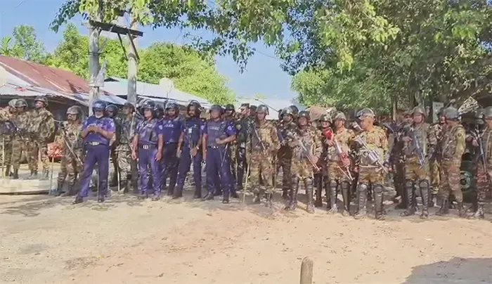 সাজেকে অবরোধ ঘিরে সংঘর্ষ ও গোলাগুলি: বিপাকে পর্যটকরা