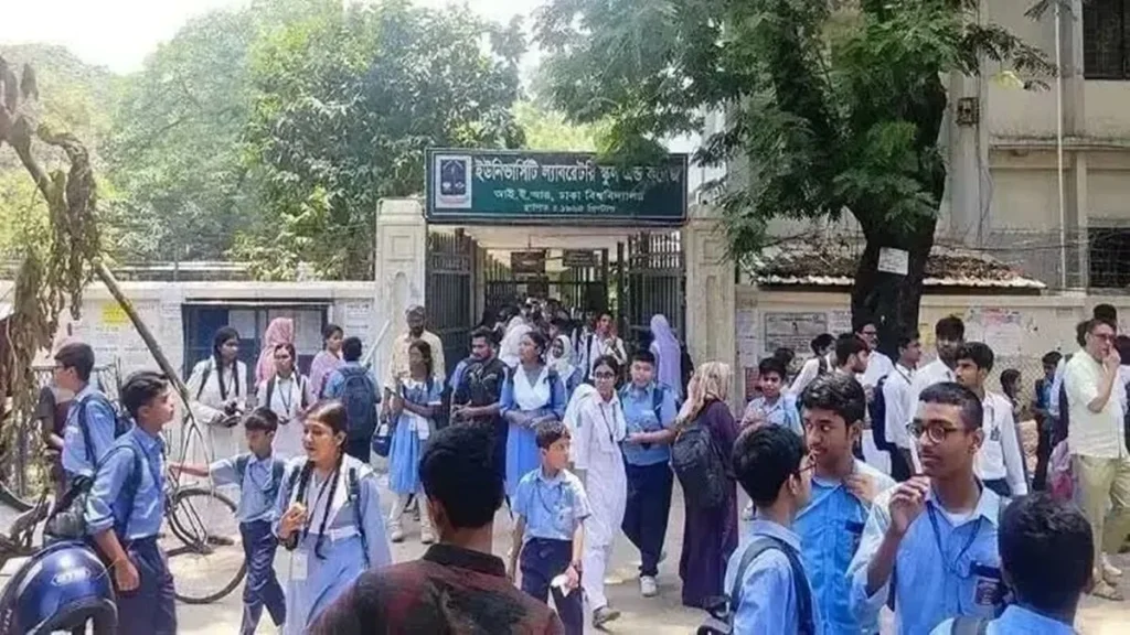 টানা ছুটি শেষে খুলেছে প্রাথমিক ও মাধ্যমিক বিদ্যালয়