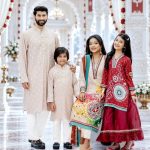শর্ত ছাড়াই ফ্যাশন হাউসের মডেল হওয়ার সুযোগ, থাকছে মাসিক বেতনের নিশ্চয়তা