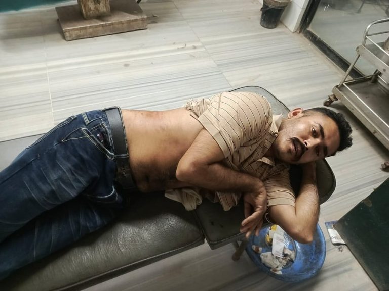 খুলনায় মোটরসাইকেলে এসে যুবদল নেতাকে লক্ষ্য করে গুলি
